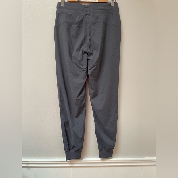 Lululemon dance studio jogger size 6 - Picture 7 of 11
